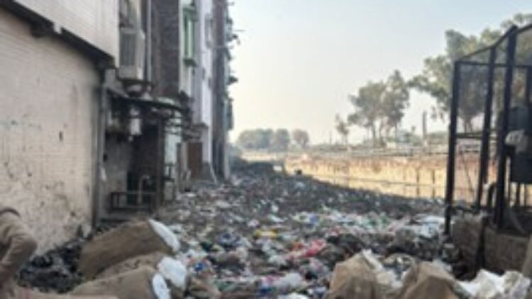 Chip by Chip: Exploring Delhi’s Seelampur E-waste Market