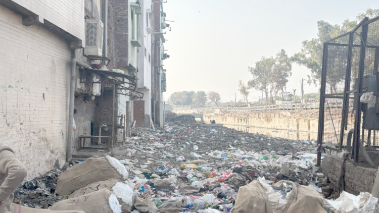 Chip by Chip: Exploring Delhi’s Seelampur E-waste Market